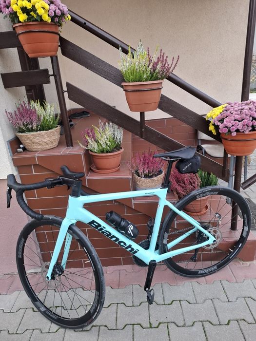 Bianchi sprint 105Di2 rama 53