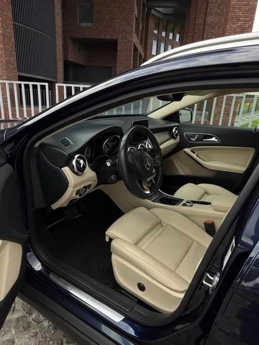 Продам Mercedes-Benz GLA 250 4MATIC 2018