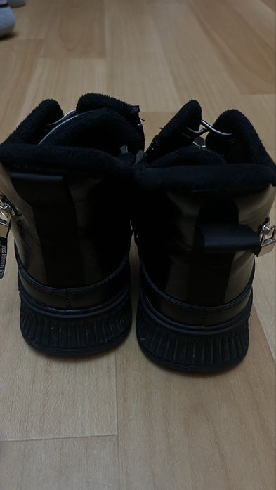 Детские демисезонные ботинки