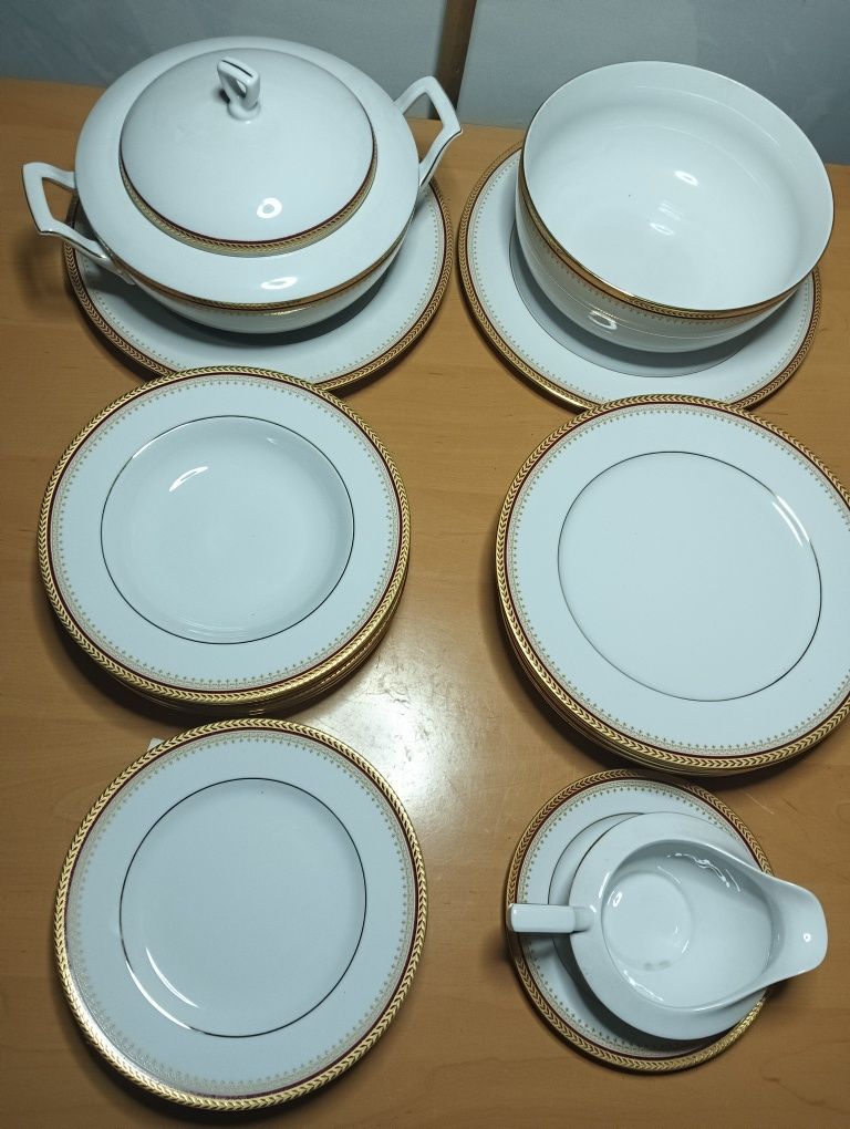 Conjunto de porcelana Limoges.