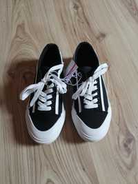 NOWE Sinsay czarne / czarno-białe buty trampki damskie r. 36