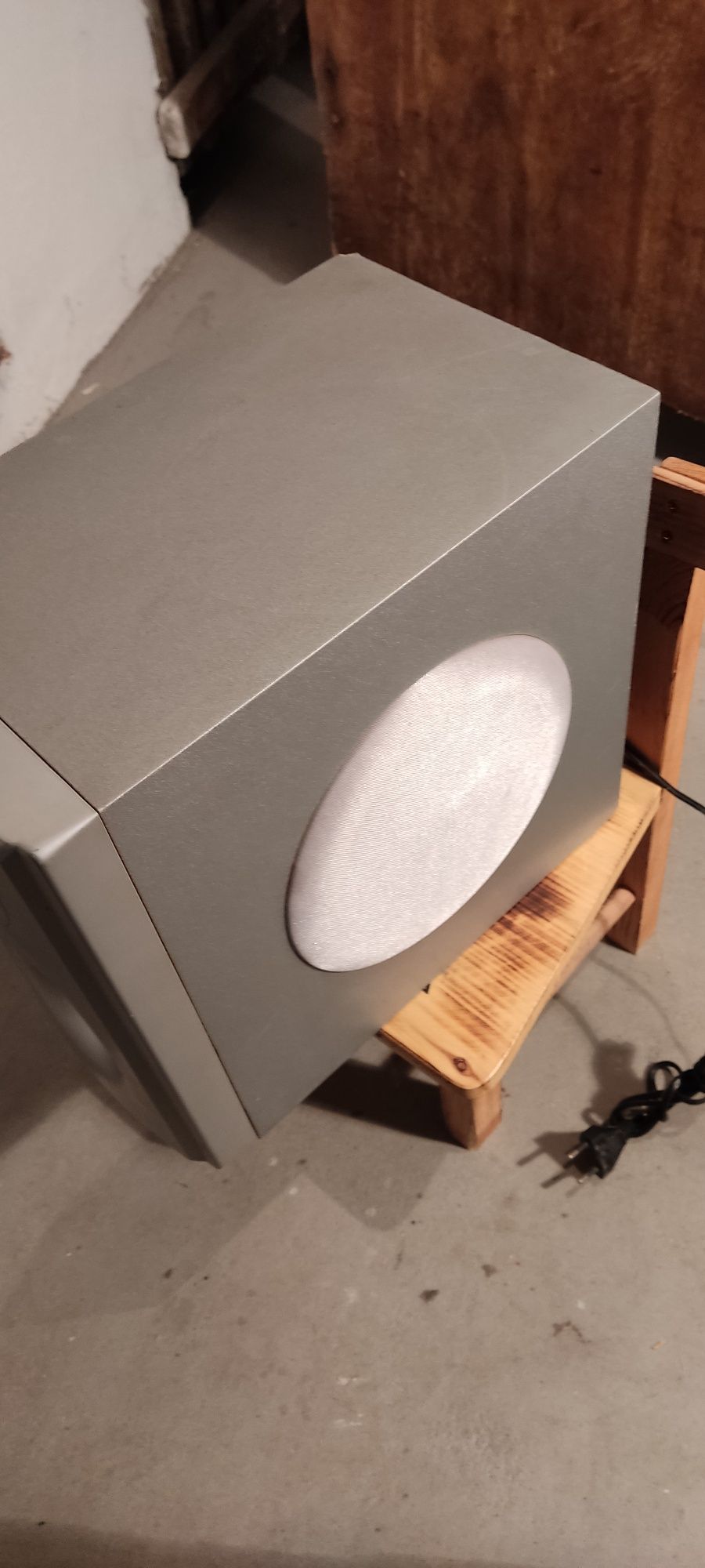 Subwoofer AMX-62A i głośniki