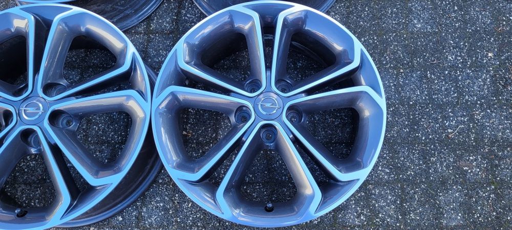 OPC  17"  Opel oryginal  5x110   7j et44  Corsa Vectra Signum Astra