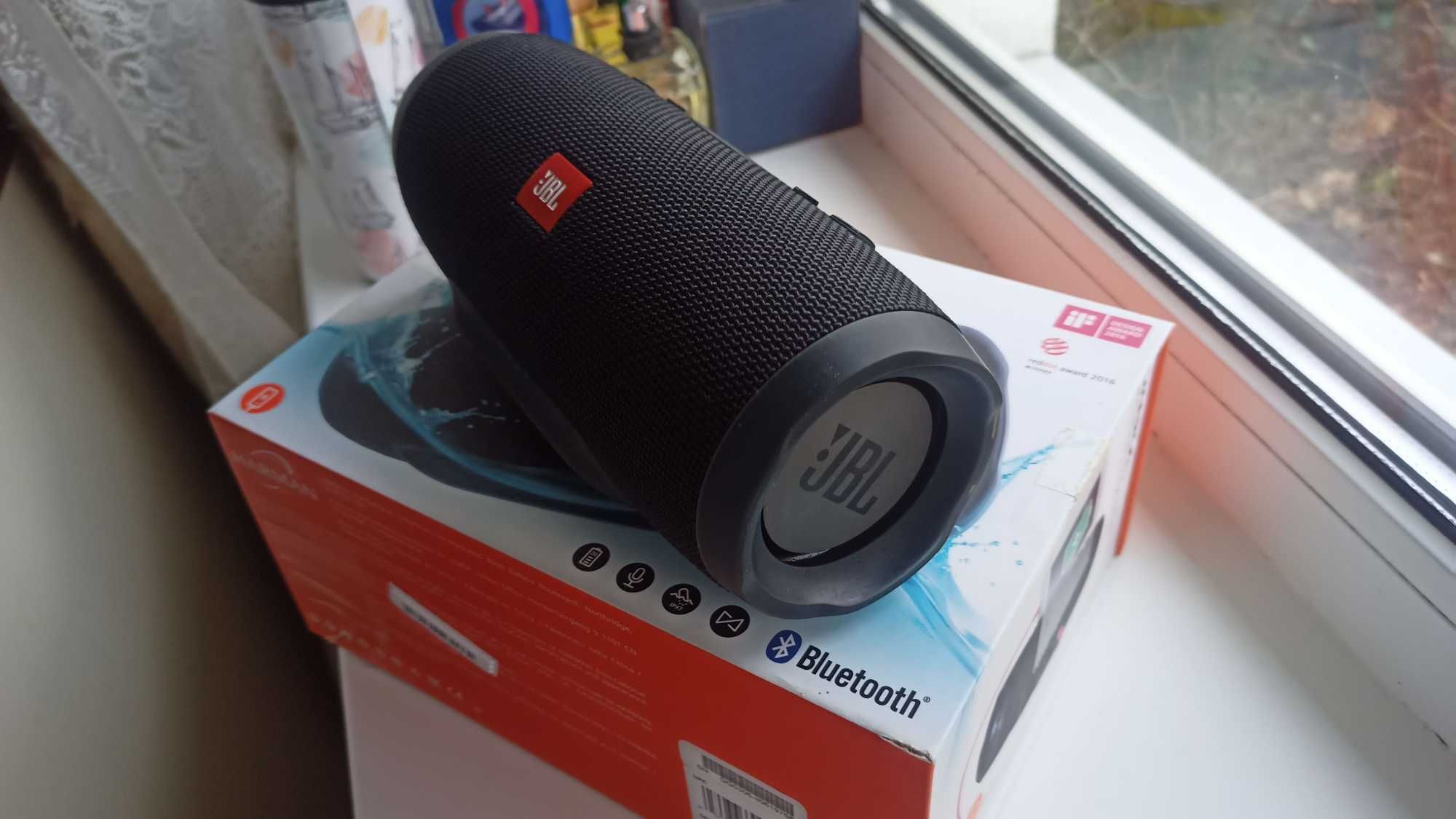 Портативная блютуз колонка JBL Charge 3 с USB,SD,FM (20 ватт черная)