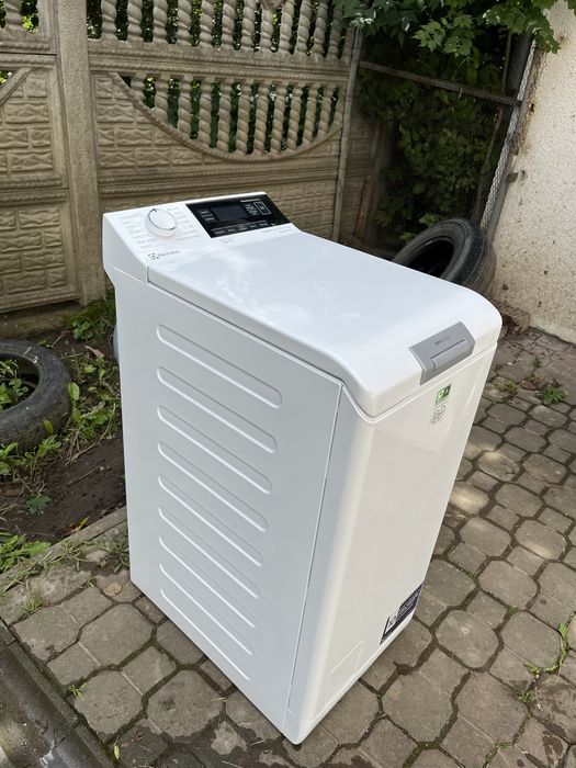 Пральна машина Electrolux 1-7 кг