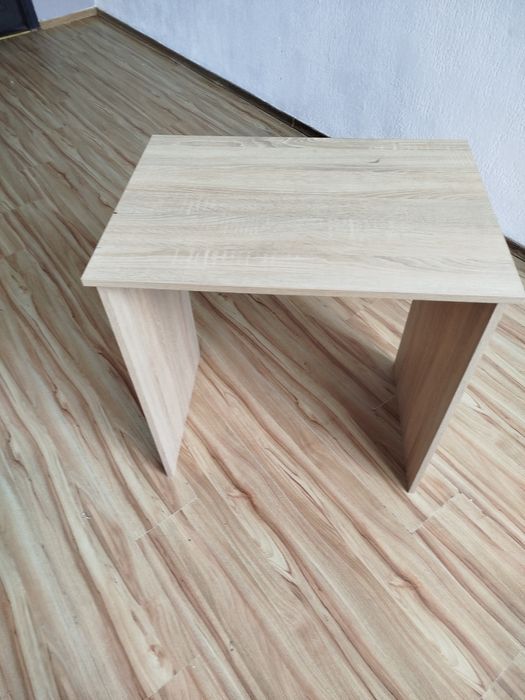 Письмовий стіл..