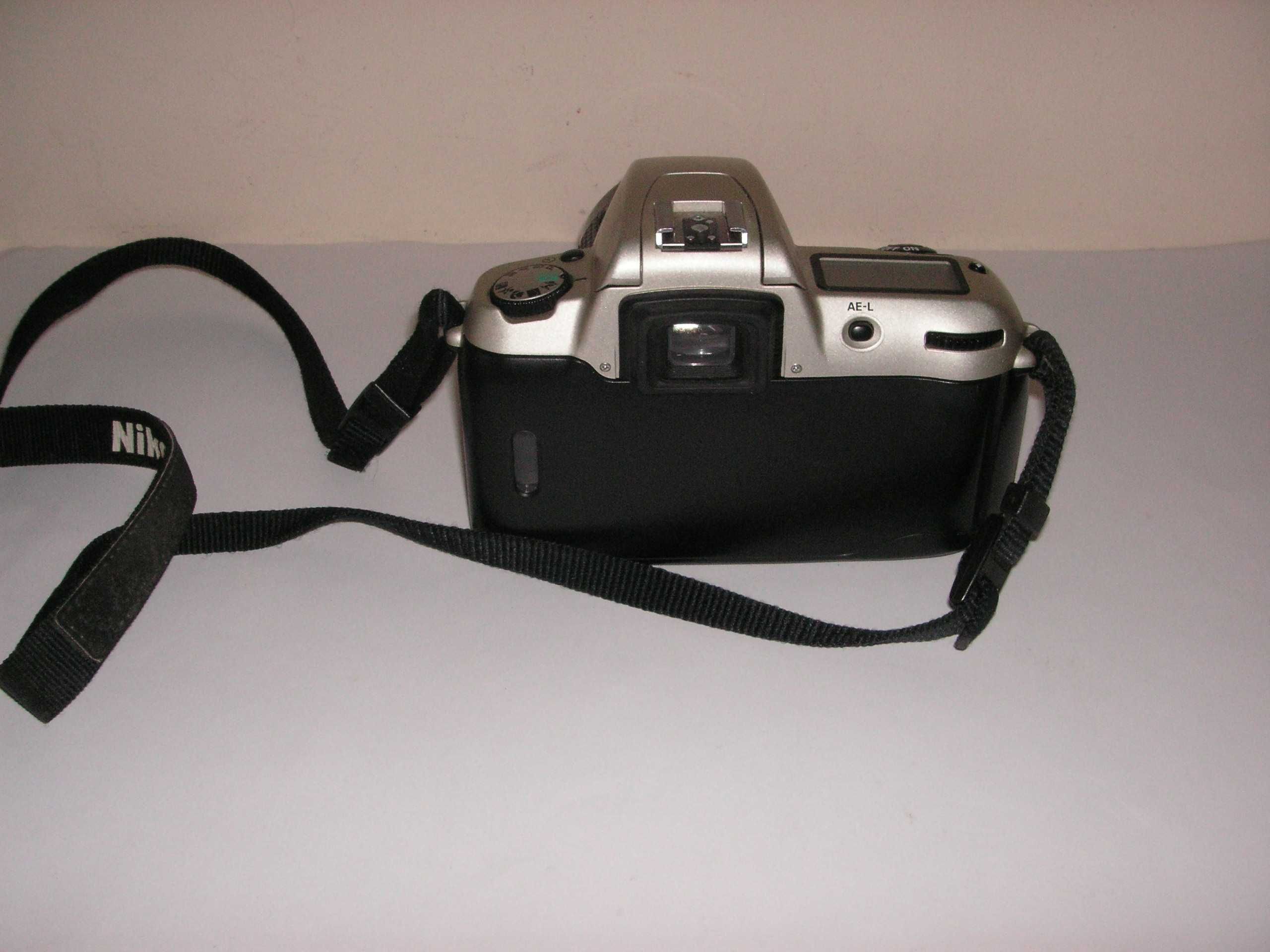 Máquina Fotográfica Nikon F60 - Lente 35-80mm ( Estado Novo )