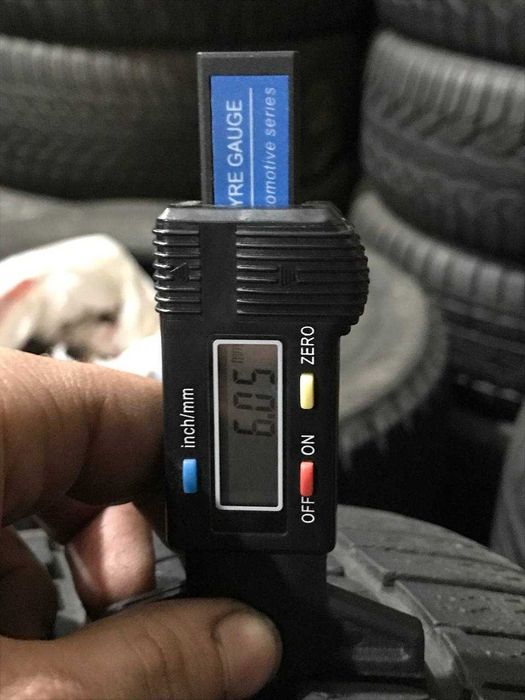 Шини резина зима 225/60 R16 Continental WinterContact TS830P AO