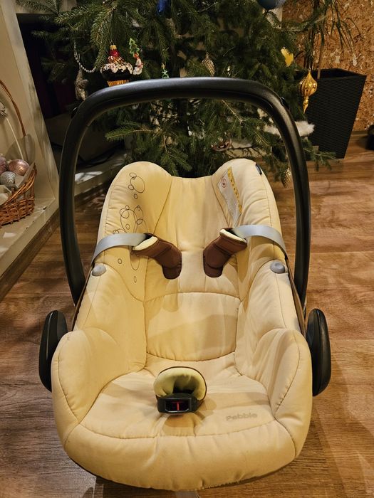 Автокрісло Maxi-Cosi Pebble (0+ група) + ізофікс