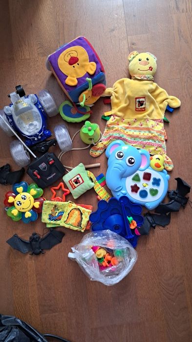 Детские игрушки.