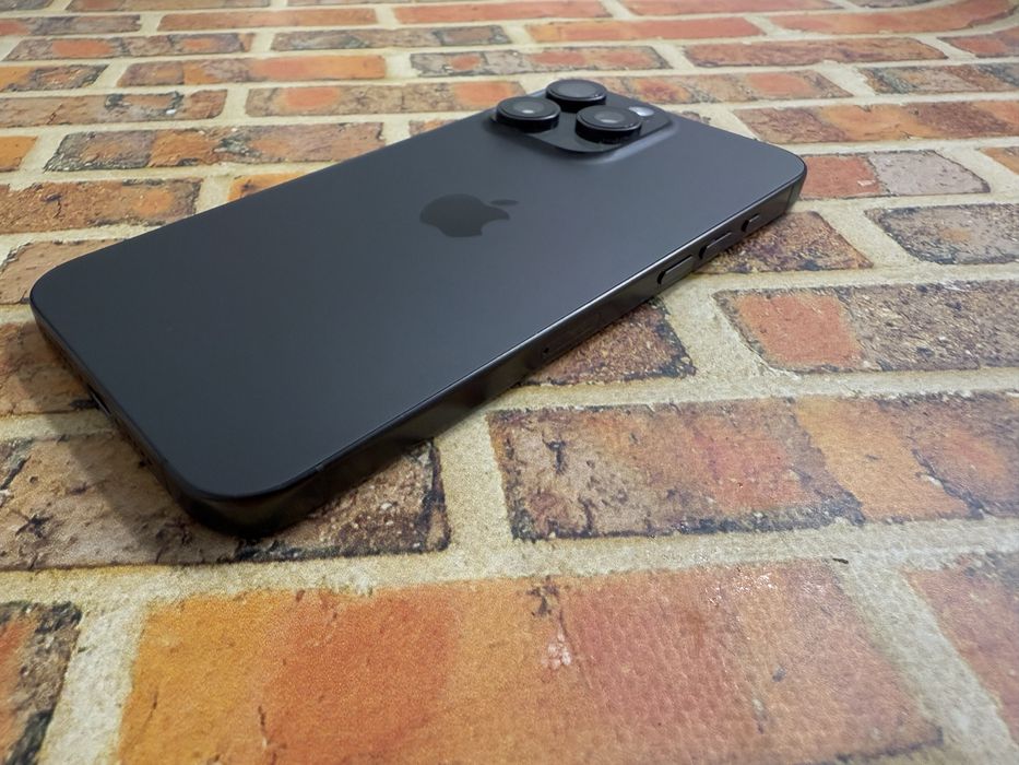 Iphone 15 Pro Max 256gb neverlock Global Titanium Black 870$