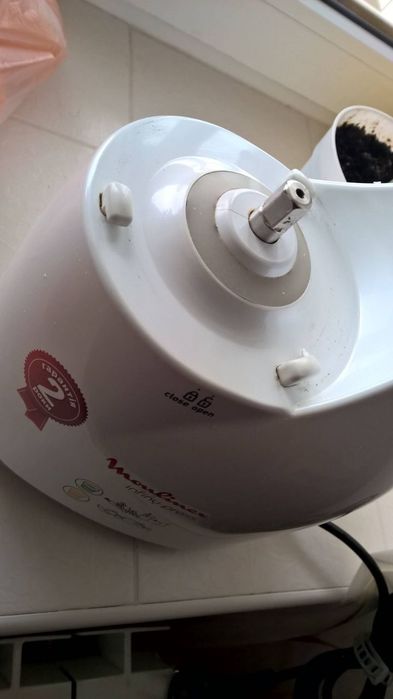 Соковыжималка шнекова Moulinex ZU 3001