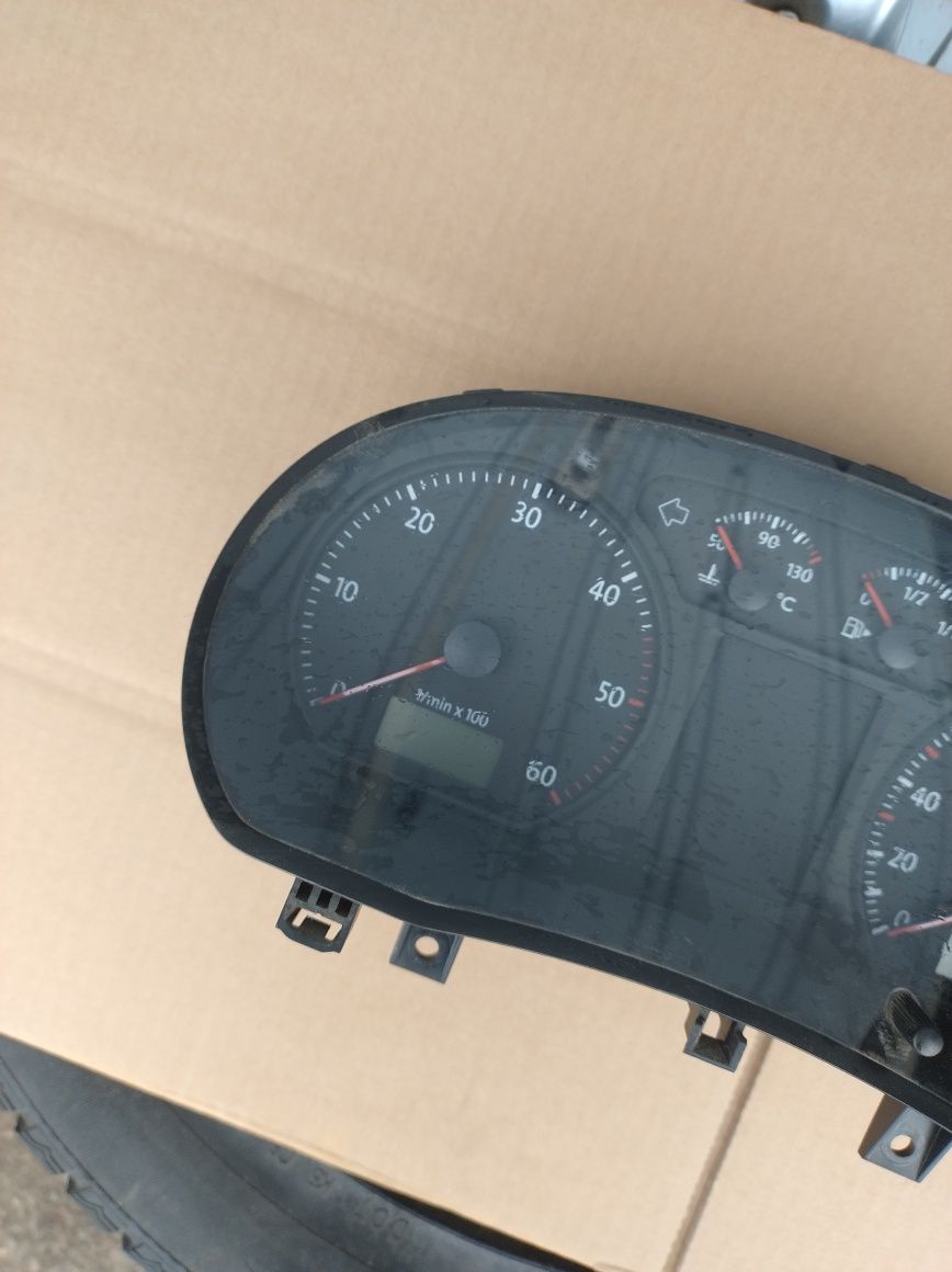 Licznik zegary VW Polo IV 9N