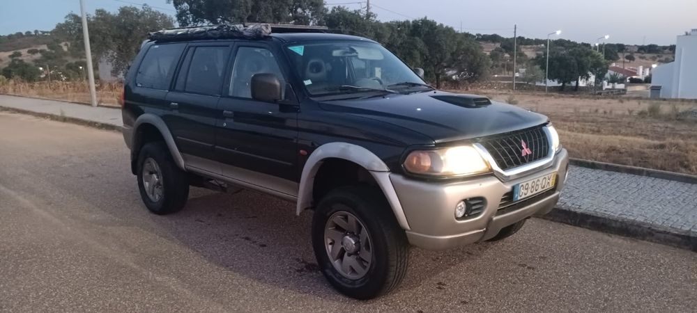 Mitsubishi Pajero sport wagon