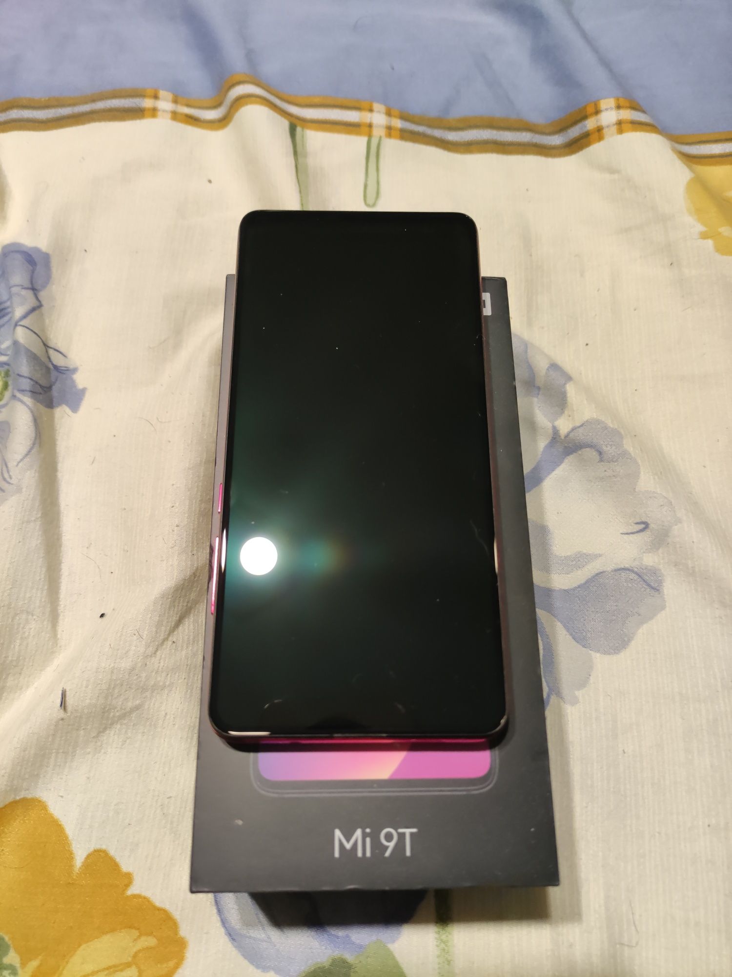 Смартфон Xiaomi mi9t 6 64 red