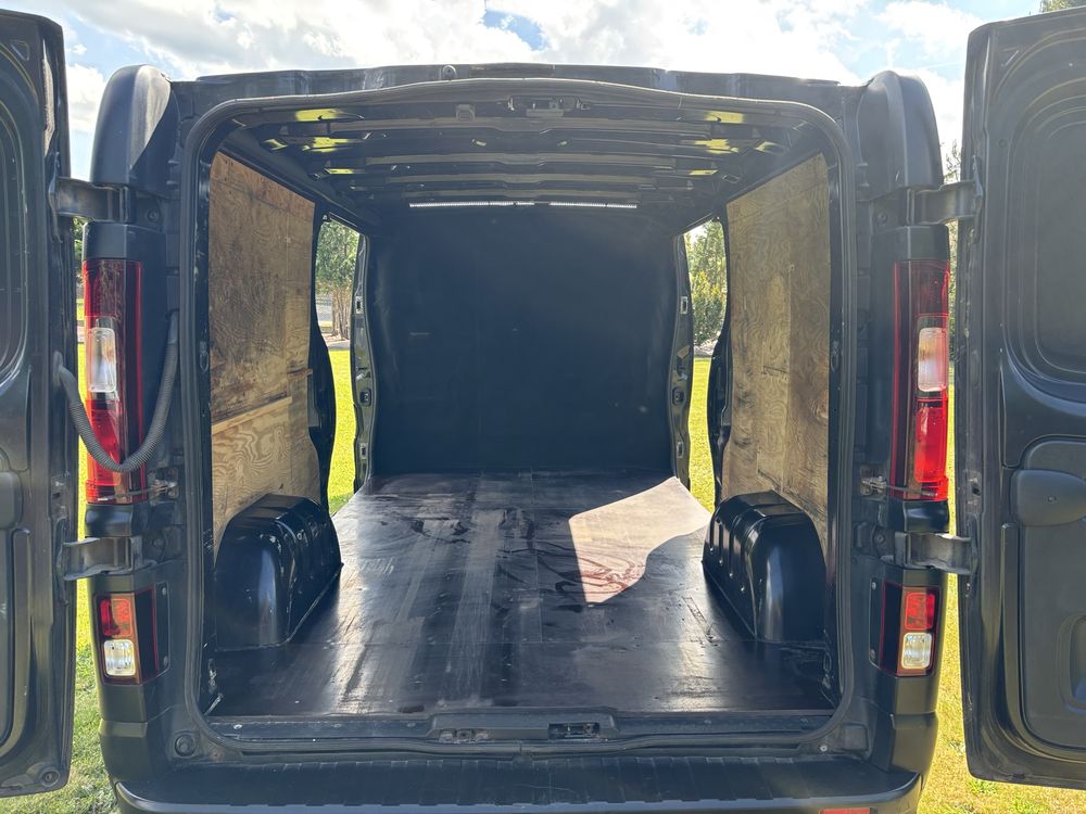 Renault Trafic III 1.6 DCI 120KM Long L2 Klima F-vat Tempomat 2x drzwi