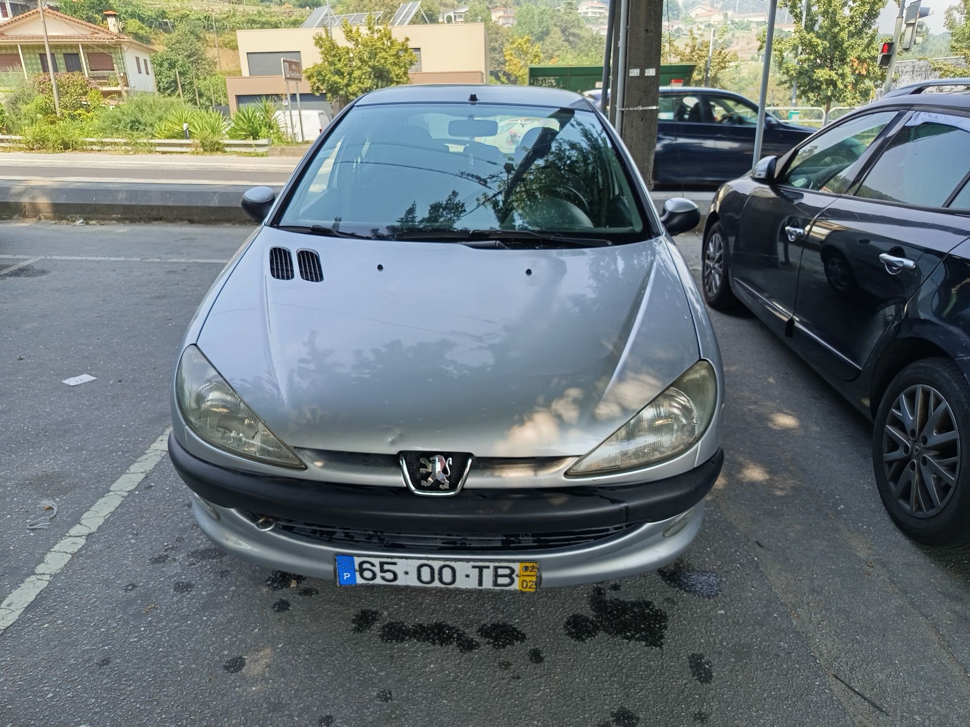 Vendo Peugeot 206 1.1 16V – 2002 – Gasolina – 750€