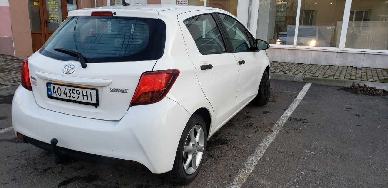 Toyota Yaris  Авто для міста