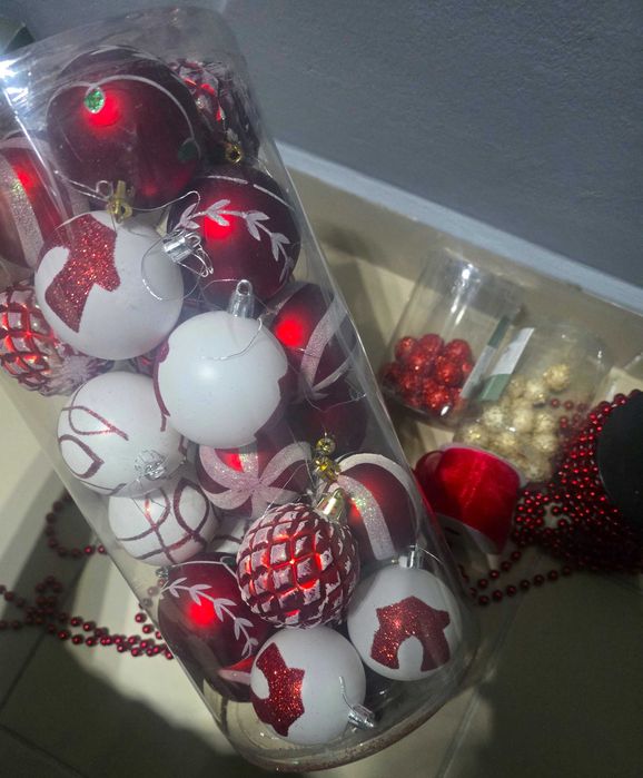 Ozdoby świąteczne bombki łańcuch gwiazda wstążka