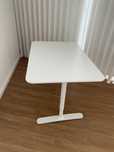 BAIXA PRECO !!! Mesa BEKANT IKEA como nova