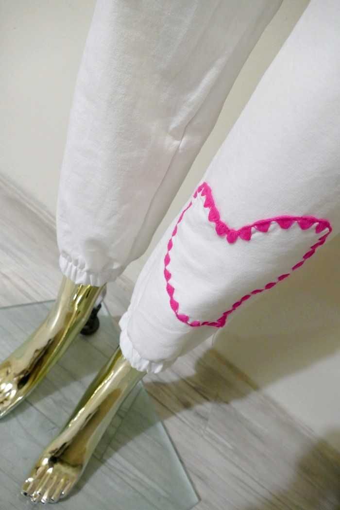 Włoski Nowy komplet dresowy biały serduszko pink Uni