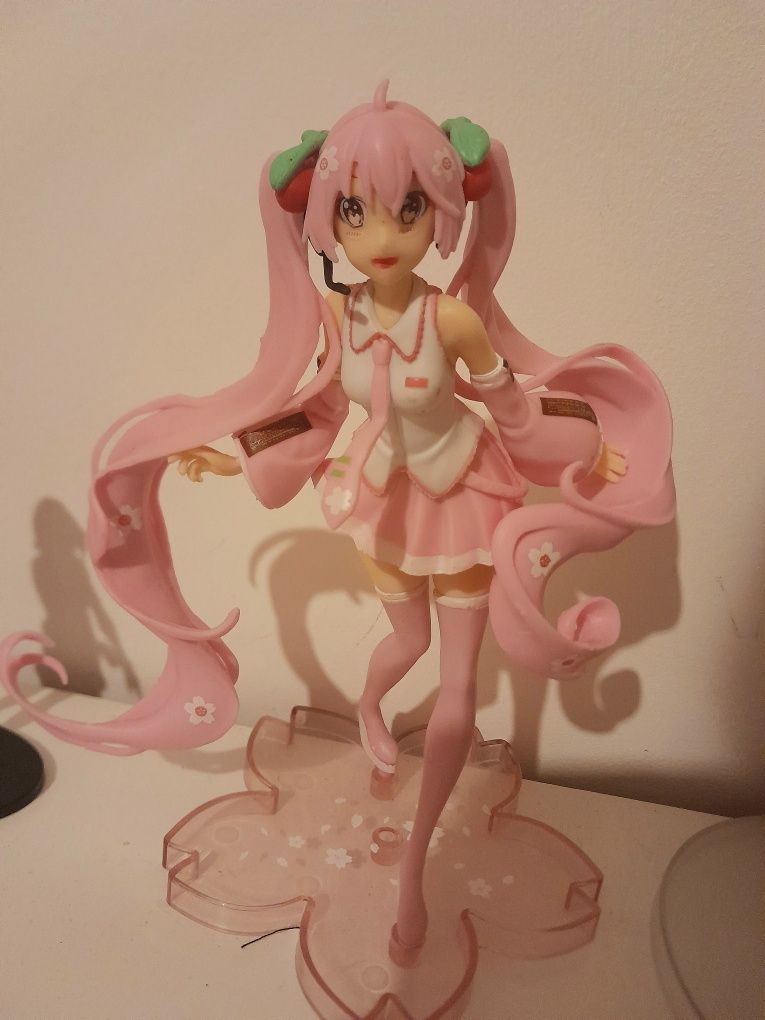 Figura Anime Hatsune Miku Sakura Edicion Nova