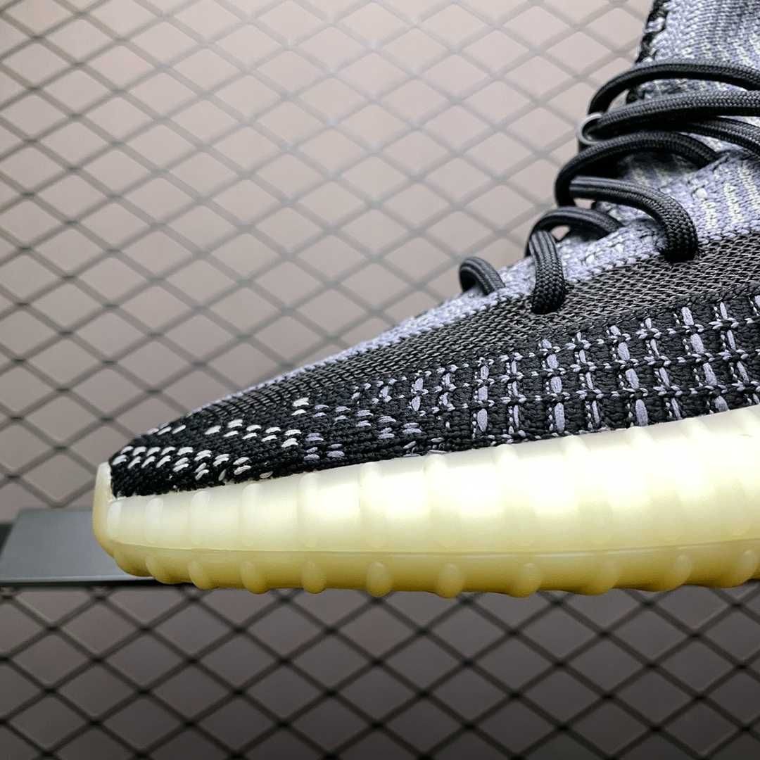 adidas Yeezy 350V2 ” Carbon ”FZ5000, rozmiar 43