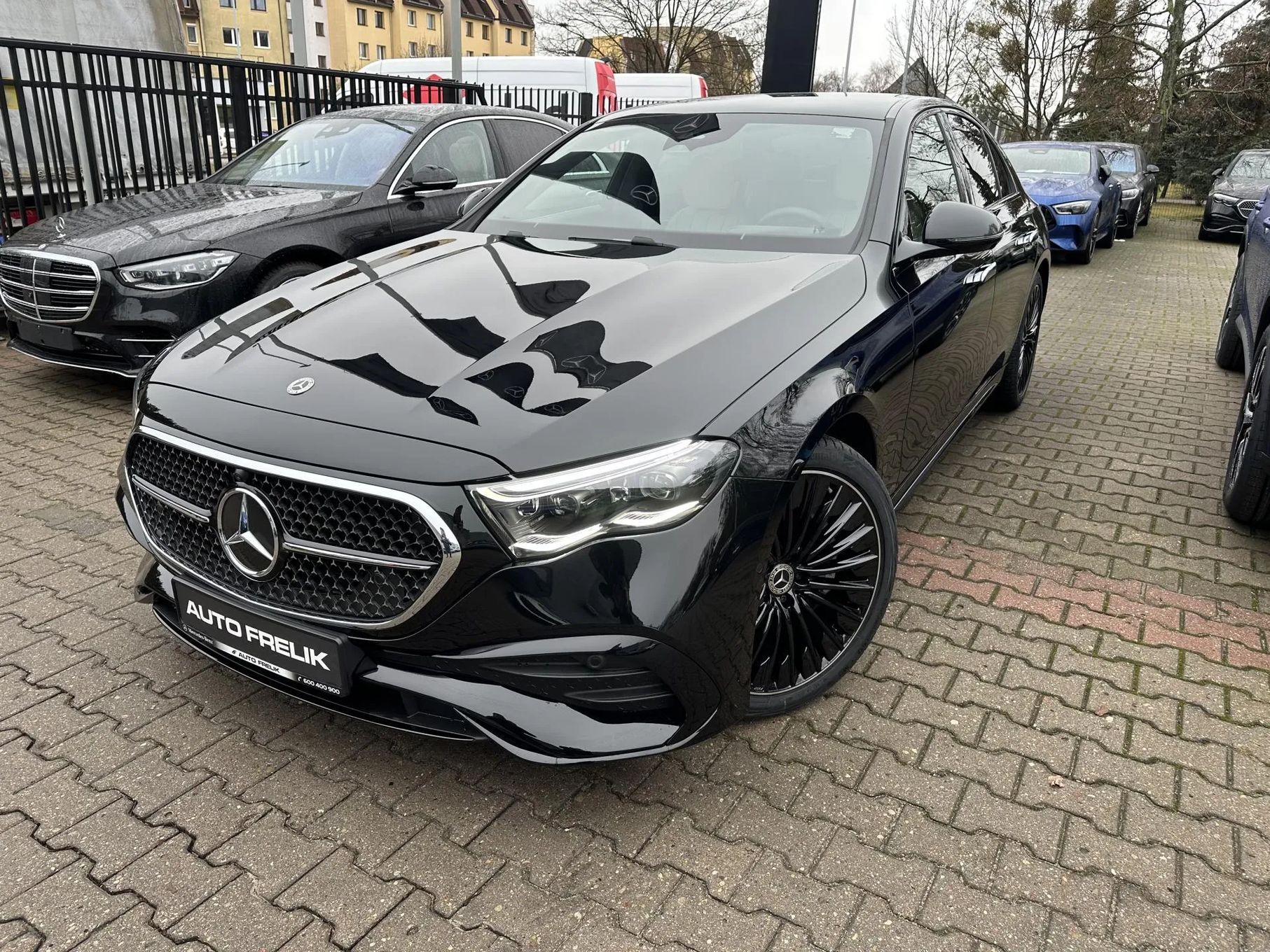 Mercedes-Benz Klasa E E 220d 4Matic AMG Night Advanced Plus, Burmester 4D, Domykanie drzwi