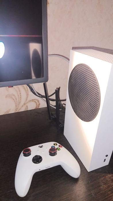 Консоль Xbox Series S