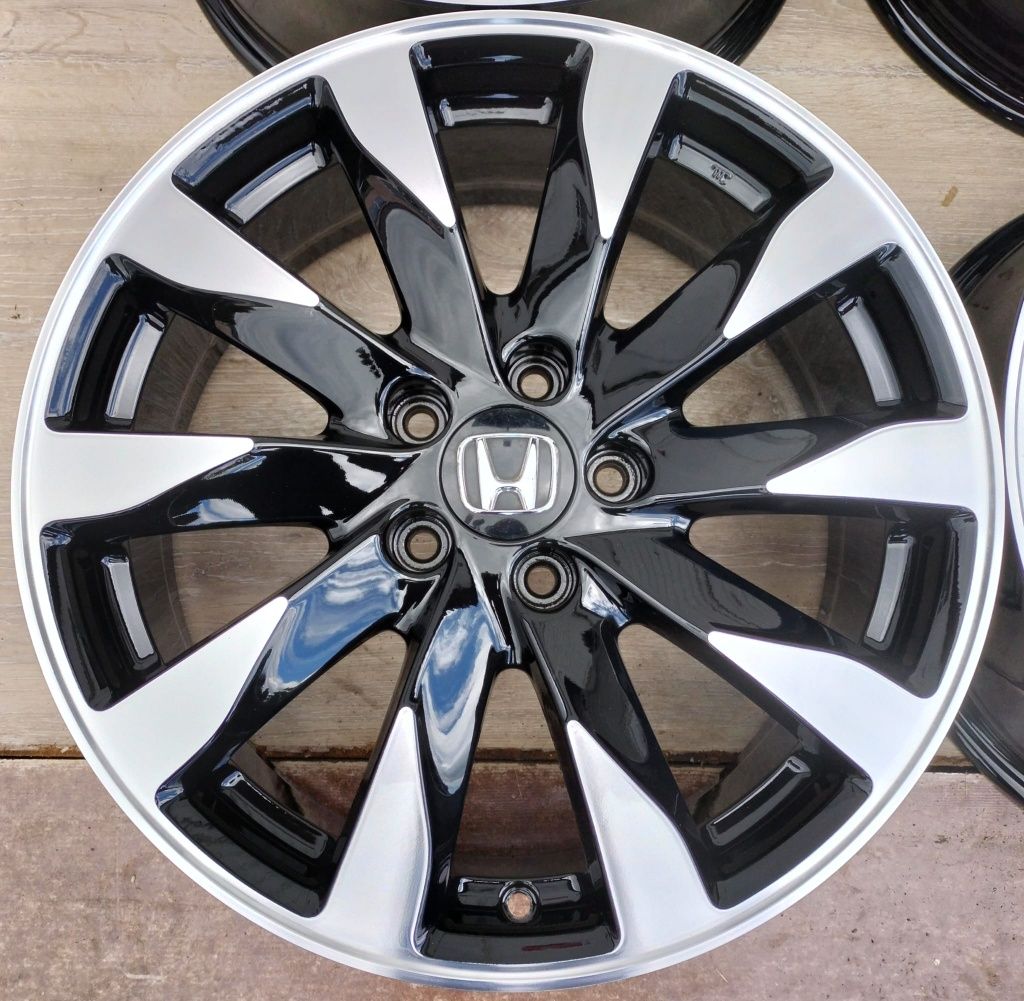 Felgi aluminiowe Honda Accord Civic CR-V HR-V 7x18 ET50 5x114,3