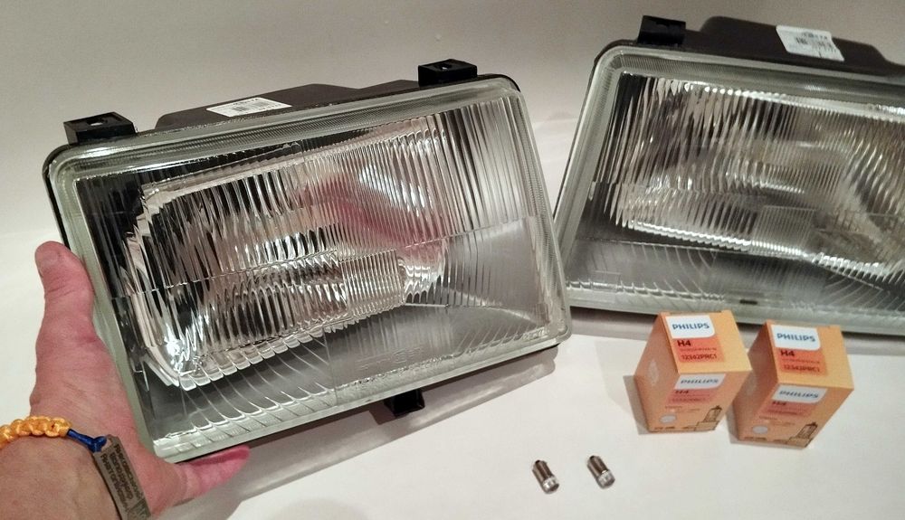 Передние фары Волга 31029,3110,азлк 2141,бычок