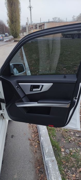 Продам Mercedes Benz GLK 250