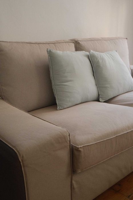 Sofá Ikea - Kivik de 2 lugares - Cinzento