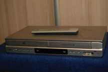 Magnetowid na kasety VHS z DVD LG pilot
