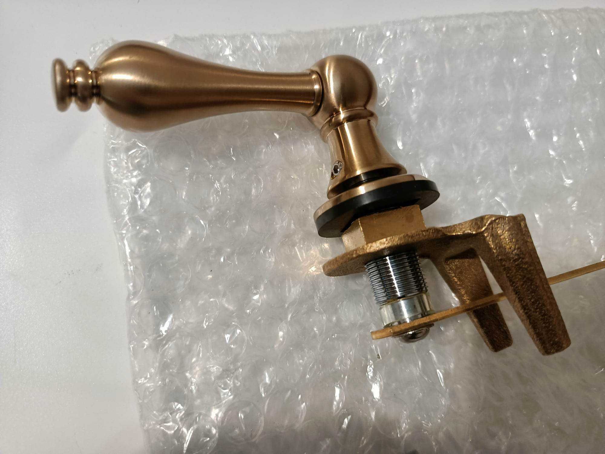 Kingston Brass KTAL7 wiktoriańska dźwignia zbiornika toaletowego