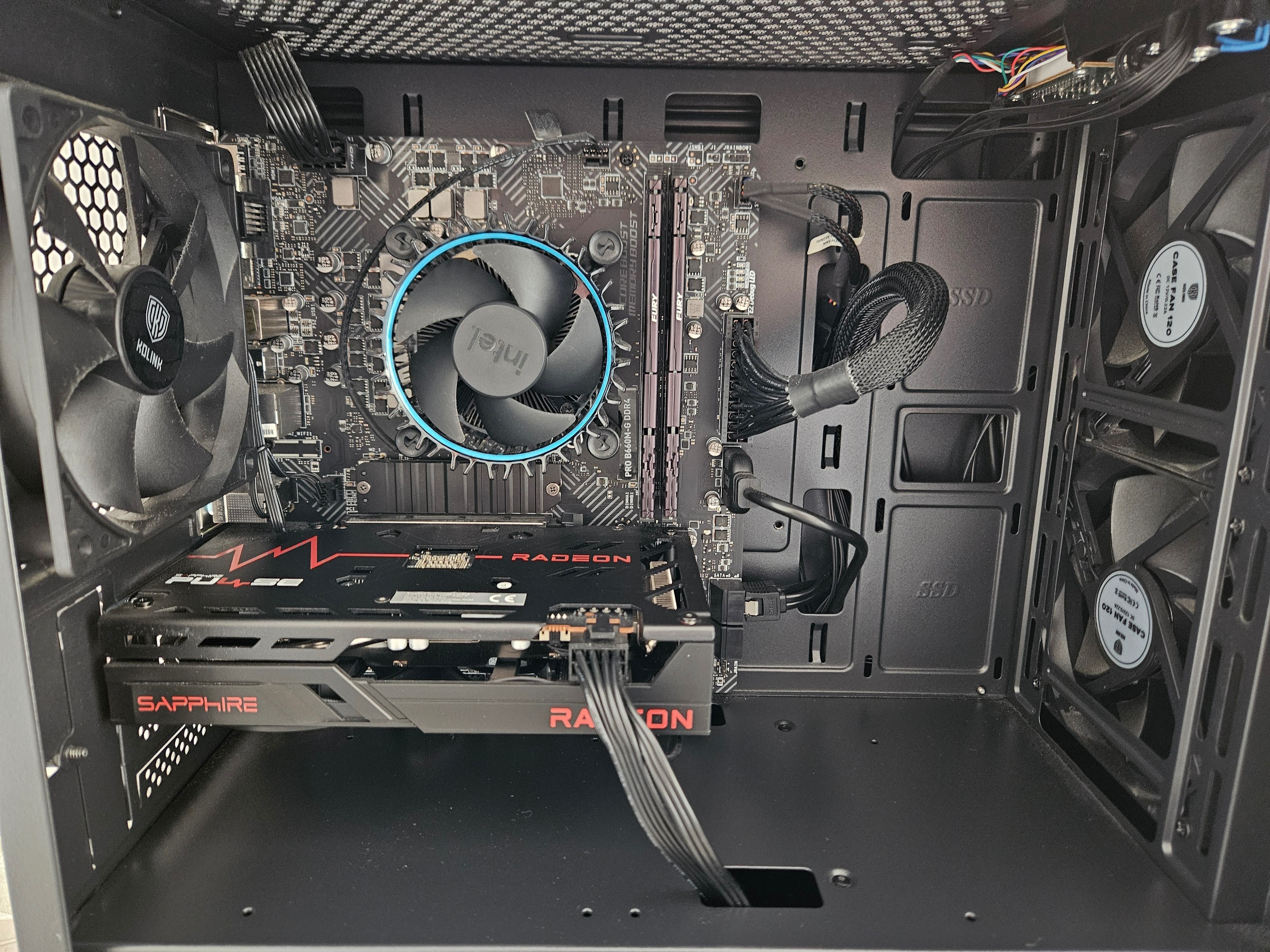 PC Gamer Intel i3 RX 6600