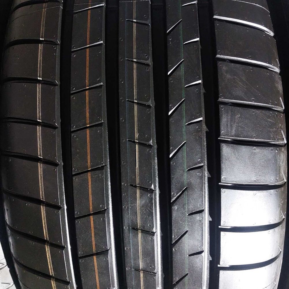 255/50/20 R20 Bridgestone Alenza 001 4шт нові