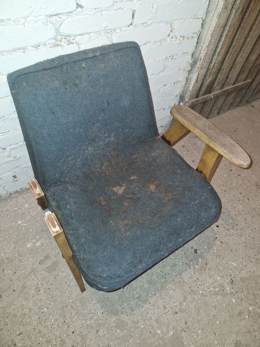 Chierowski 366 fotel prl klubowy lisek