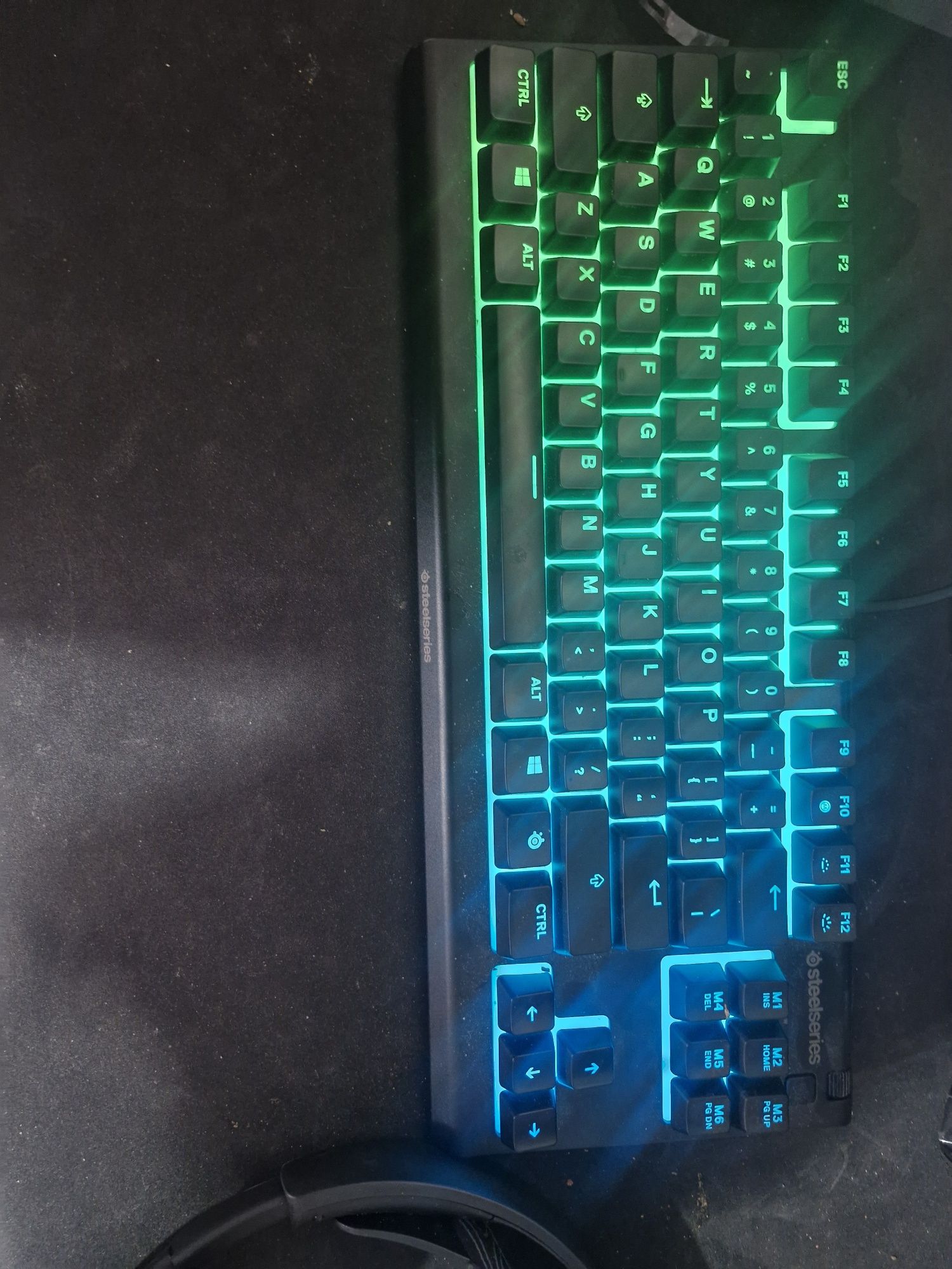 Komputer gamingowy rtx 3060ti z monitorem w zestawie