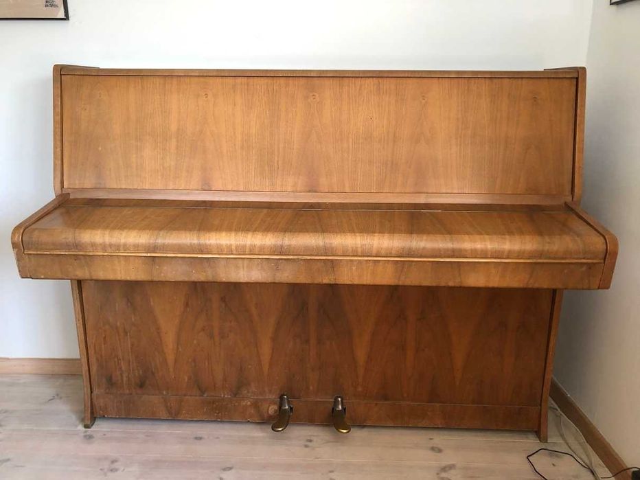 Pianino akustyczne  Rösler