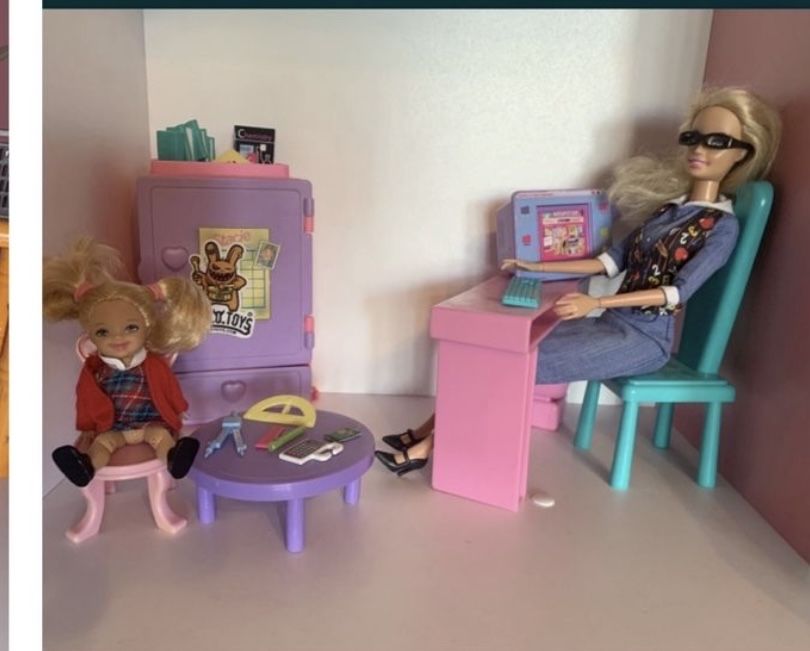 Школьный класс Барби  Mattel