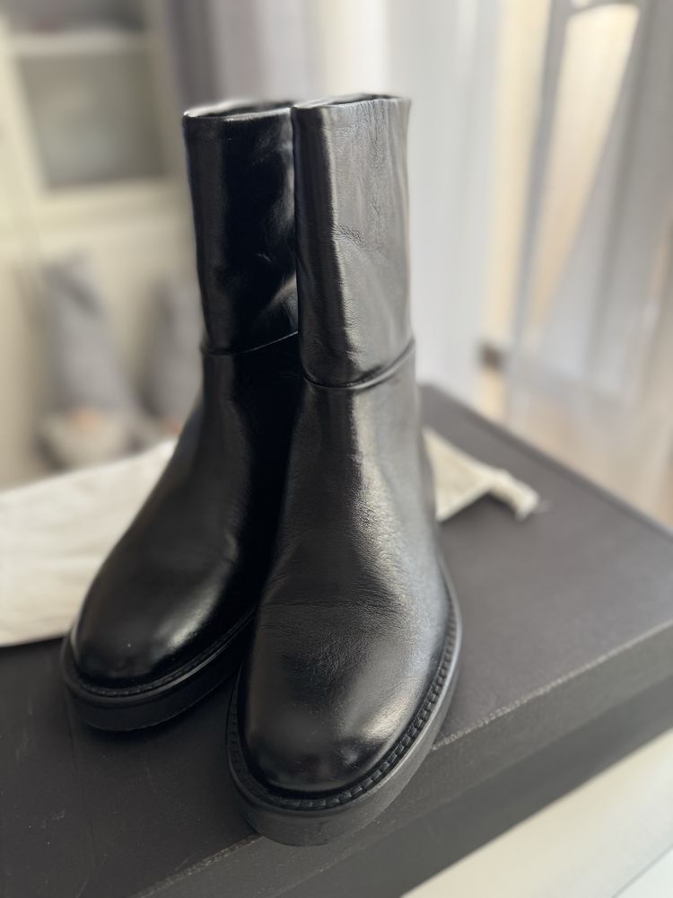 Шкіряні Чоботи - Massimo Dutti; 36