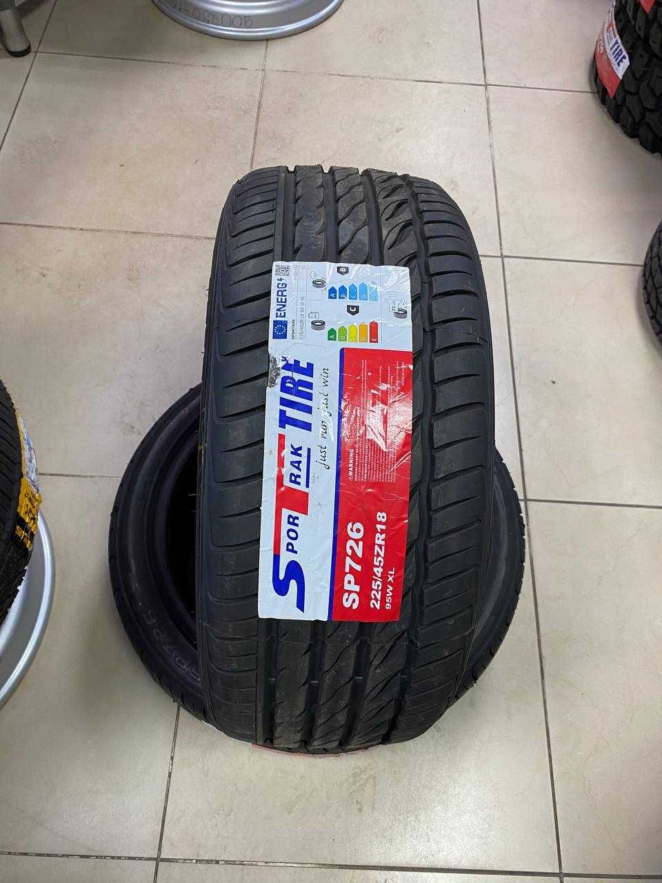 Шина 225/45 R18 SporTrak