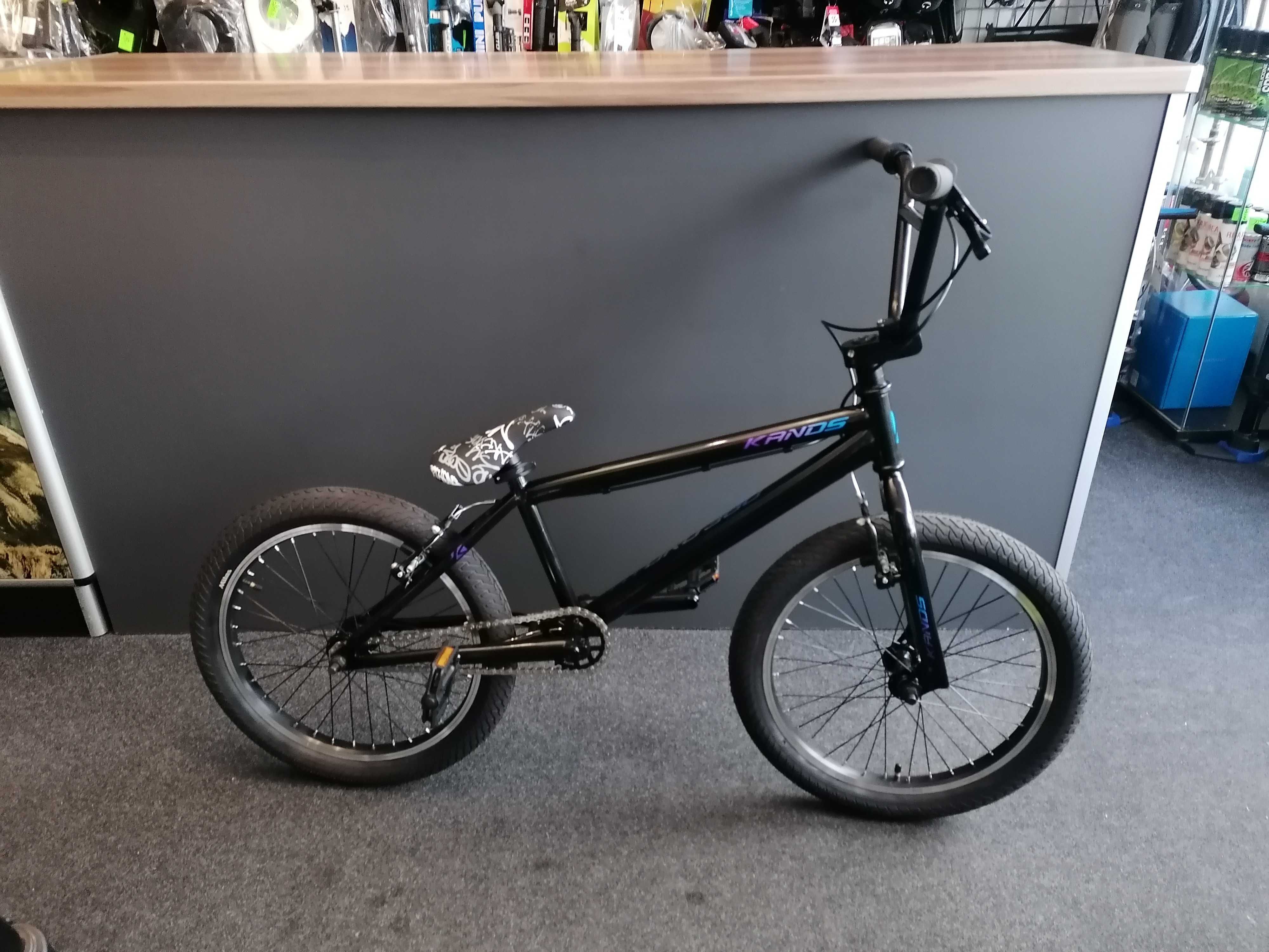 Rower BMX Kands 20 Hydro 360 r13 czarno-niebieski połysk 20 czarny