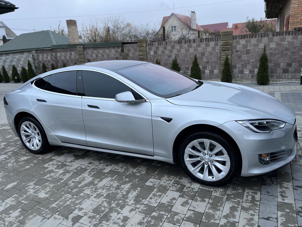 Tesla Model S 100D