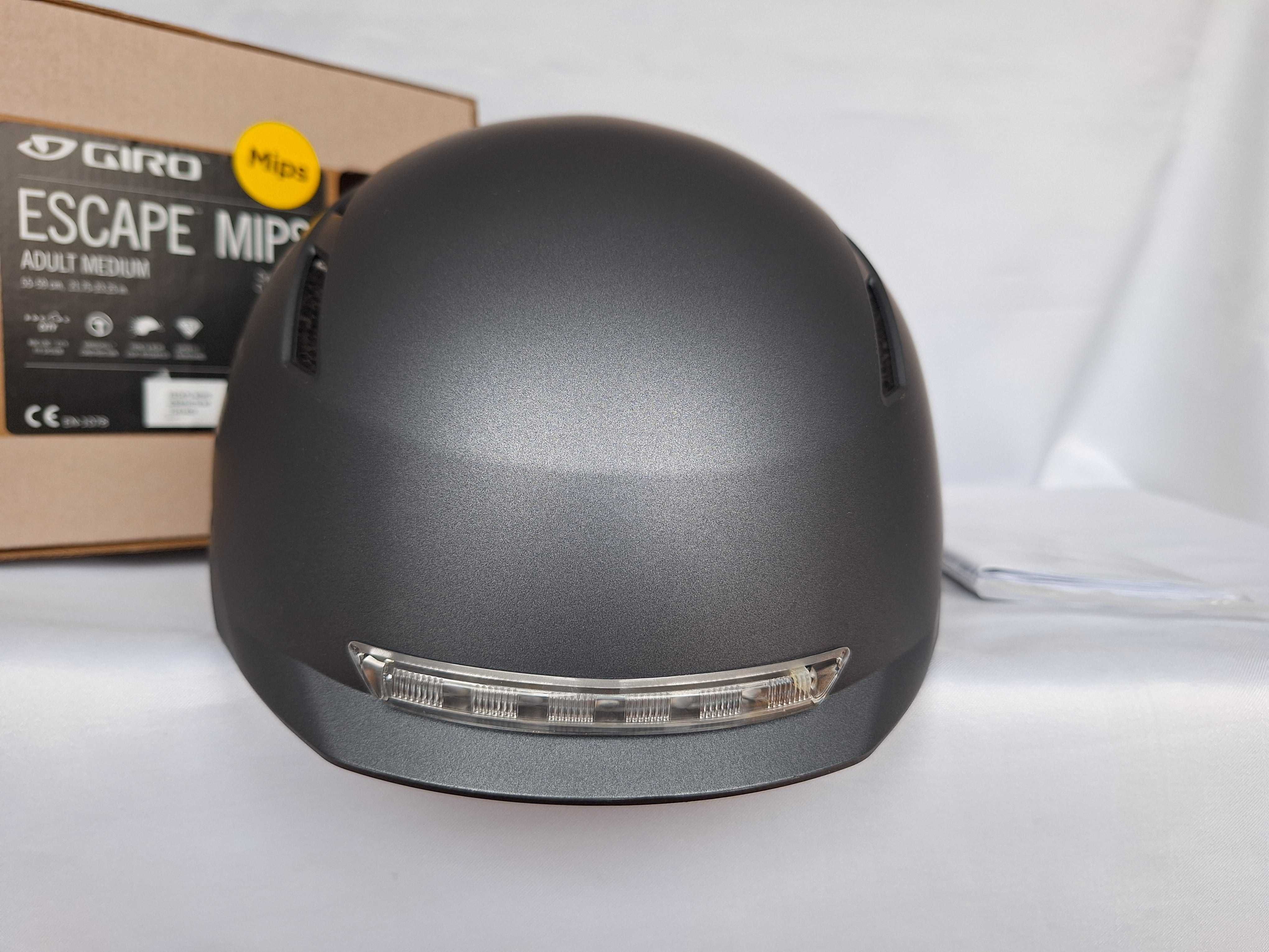 Kask rowerowy Giro Escape Mips Graphite M 55-59cm LED