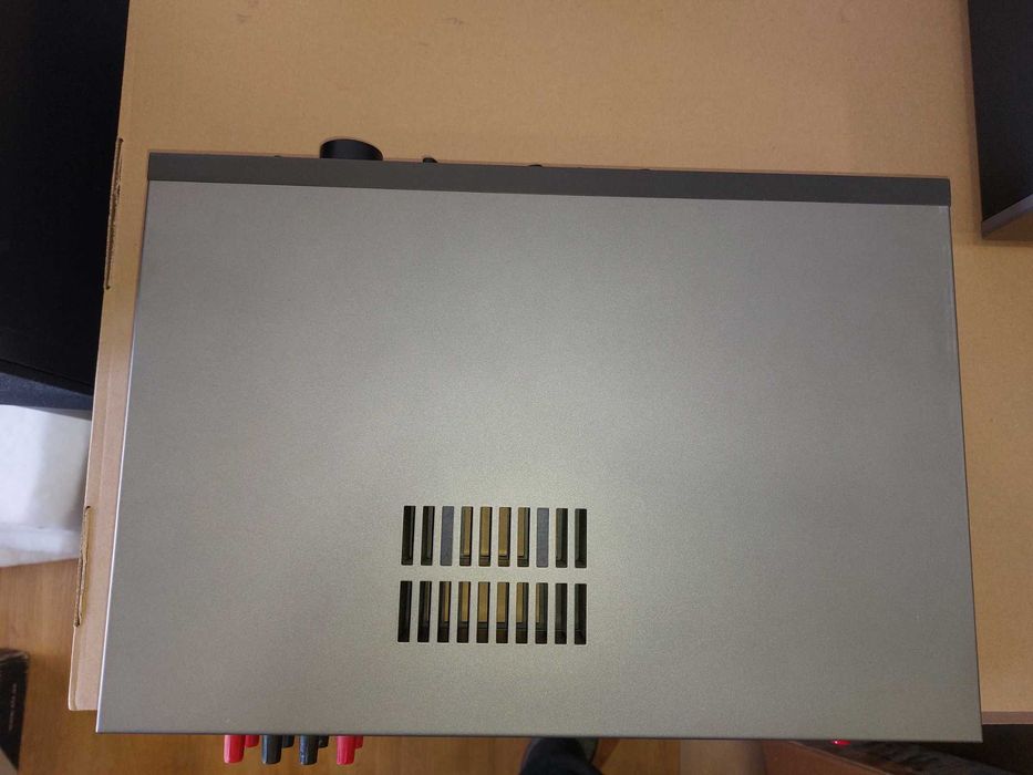 Amplificador Audiolab 8000A