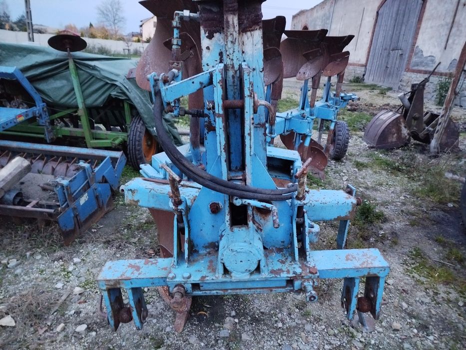 Lemken obrotowy 4 skibowy 3+1