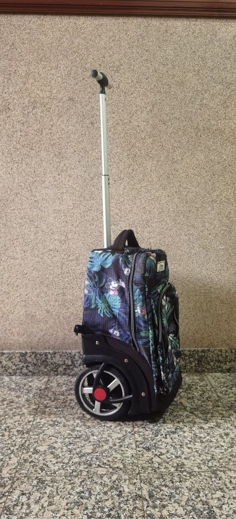Mochila com Rodas Floral – Ideal para Escola, Viagens ou Trabalho