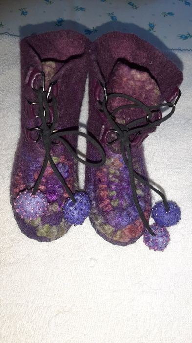 Ботиночки ( валенки) из валяльной шерсти Мериноса + калоши